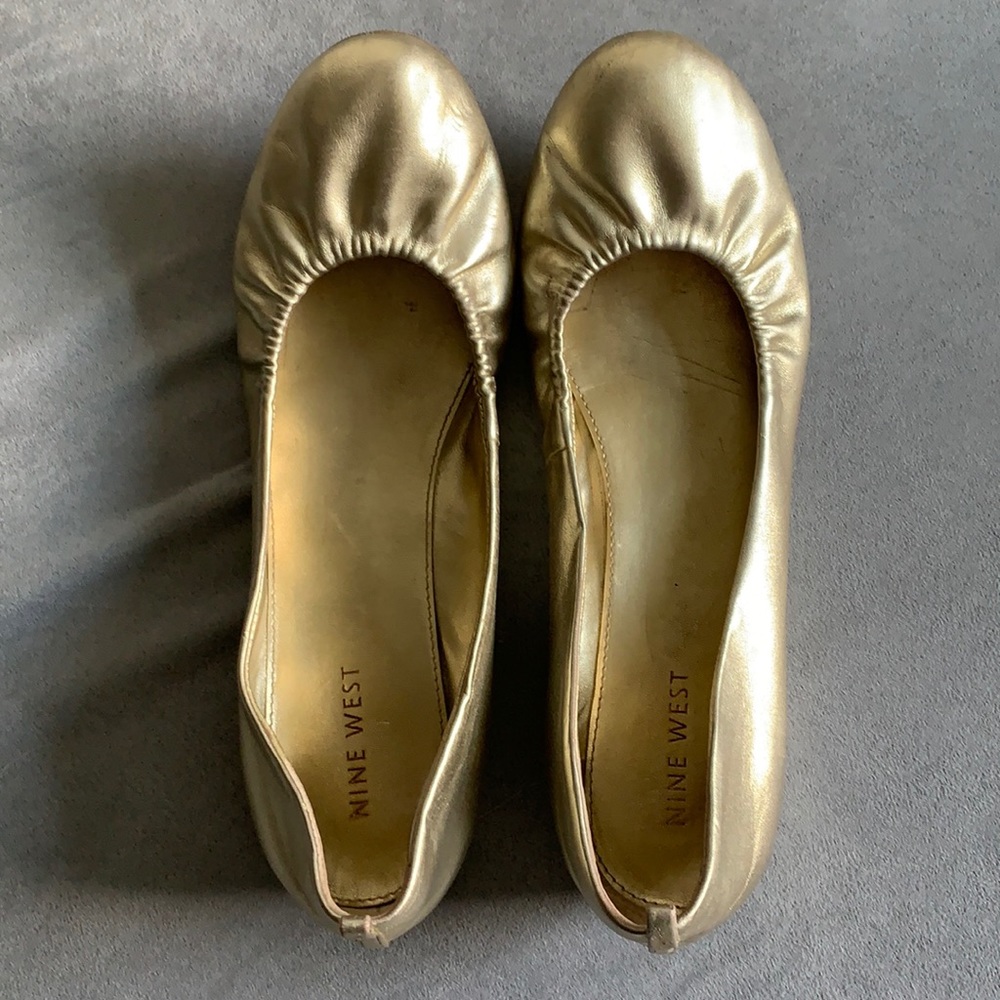 NINE WEST Elasticized Gold Flats